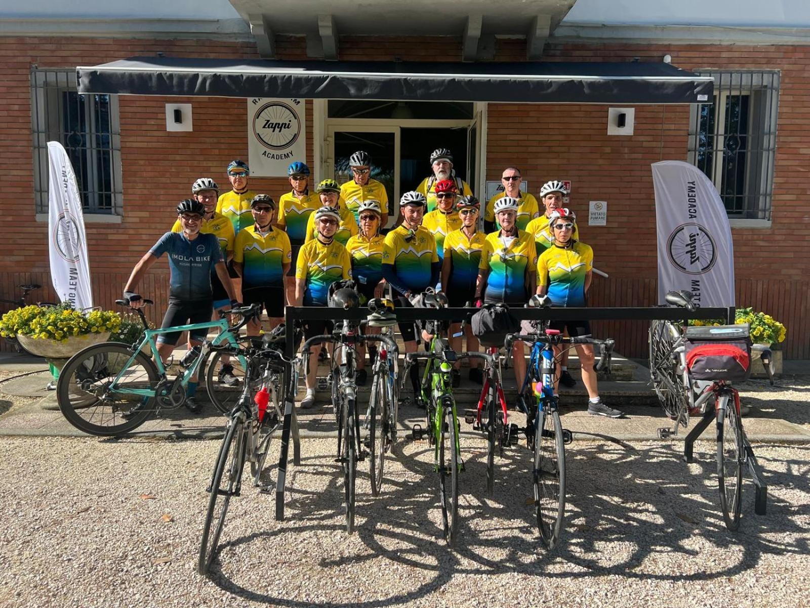 Zappi Cycling Hotel ริโอโล แตร์เม ภายนอก รูปภาพ